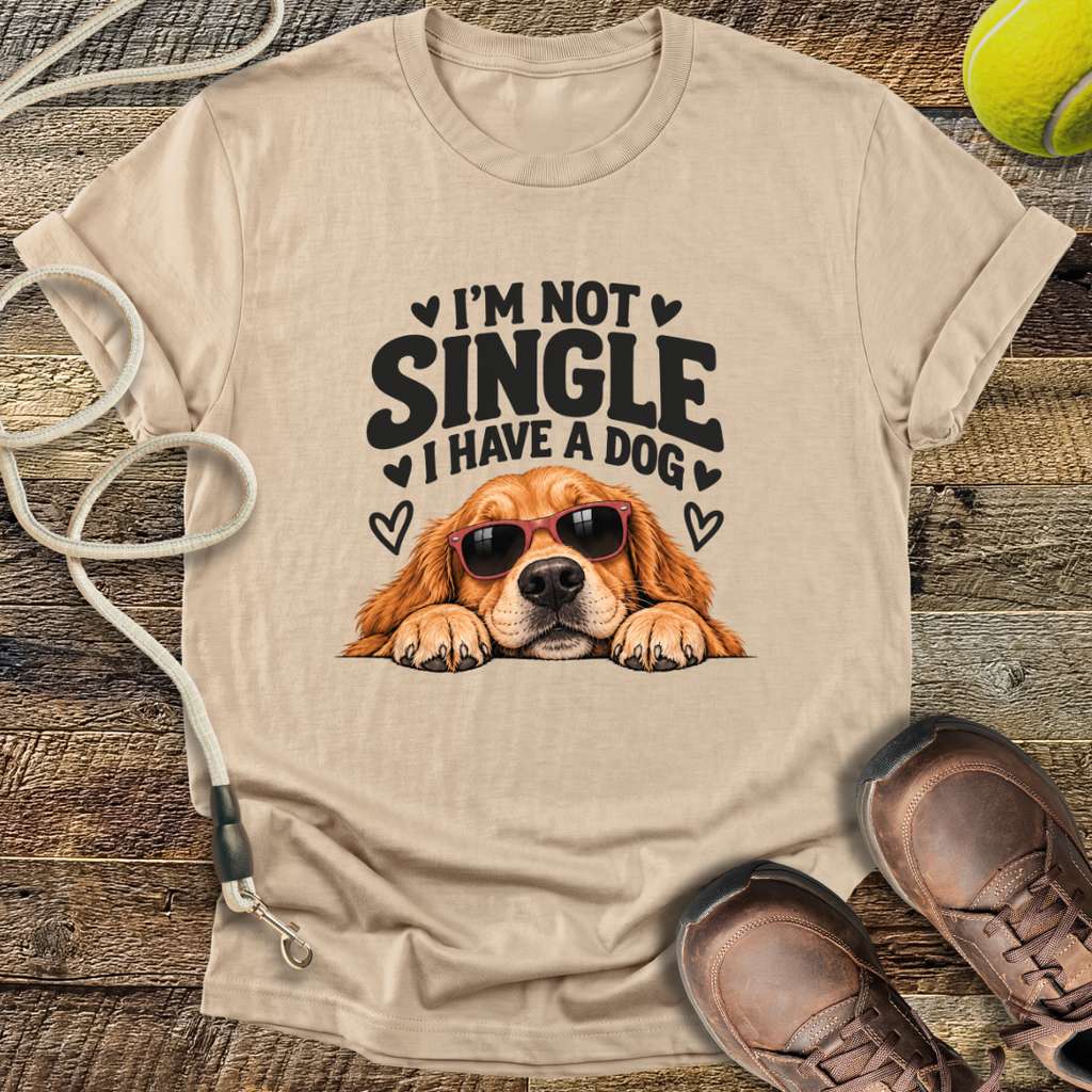 I'm Not Single (Golden Retriever) T-Shirt